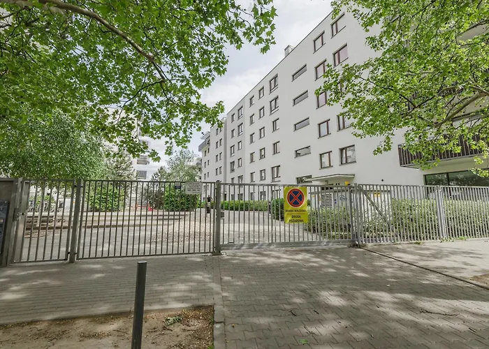 Apartment Wilda Chic By Bookinghost